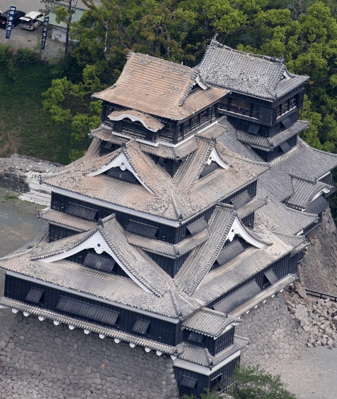 本震後の熊本城